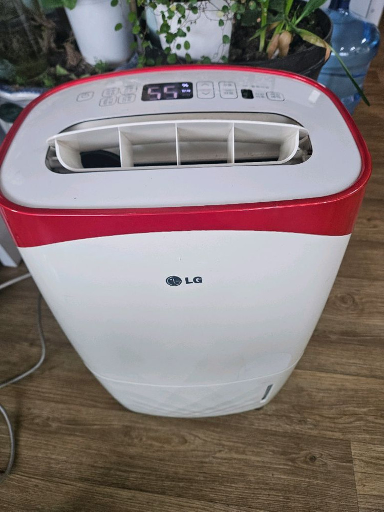 LG공기청정 제습기 15리터 1등급재품 결로방지예방 물잘빨립니다 빨래잘말립니다 1등급 재품--7