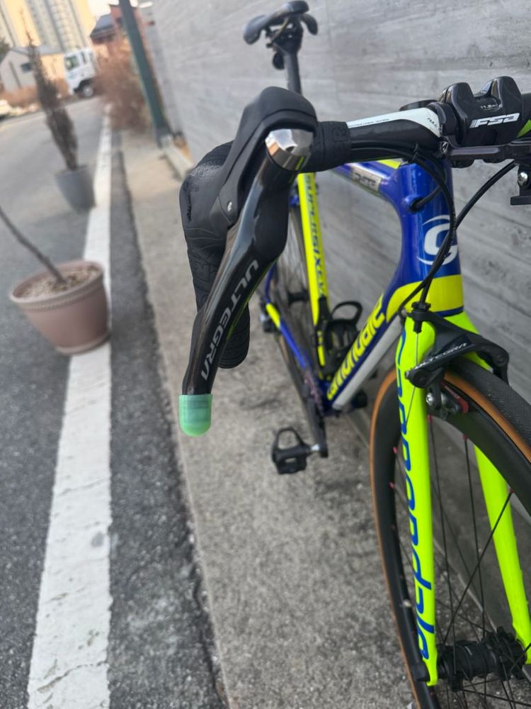 캐논데일 슈퍼식스에보 이미지