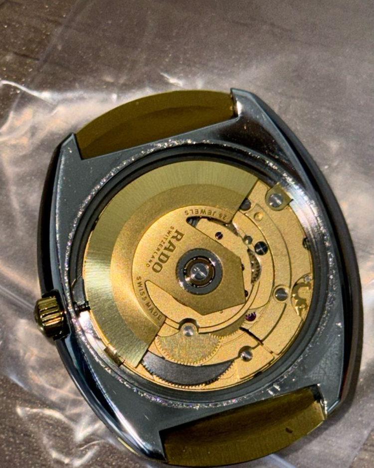 라도 다이아스타 골드 금장 손목시계 이미지