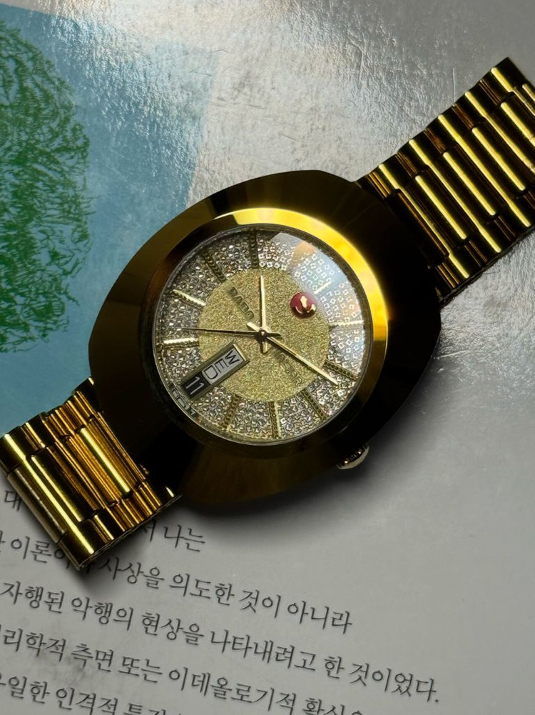 라도 다이아스타 골드 금장 손목시계 이미지