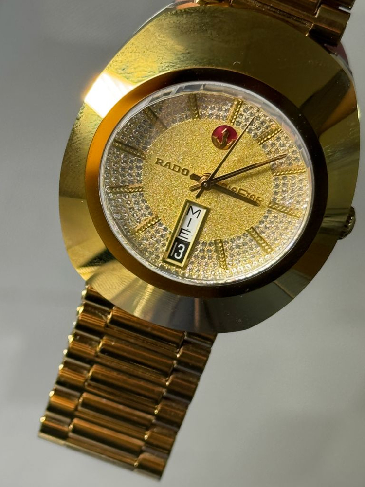 라도 다이아스타 골드 금장 손목시계 이미지