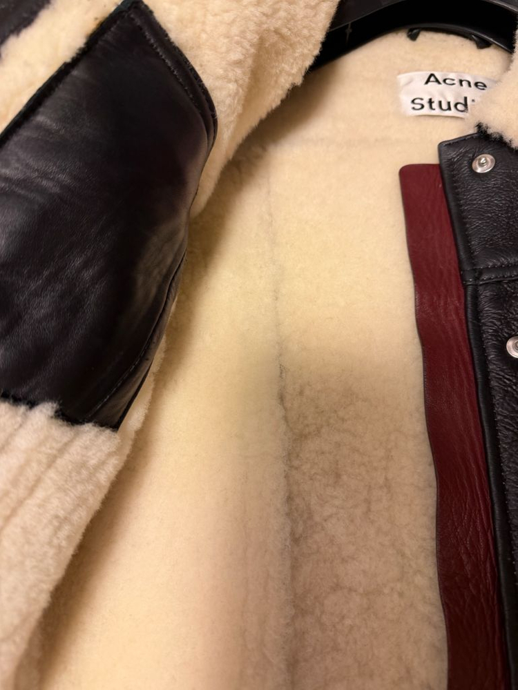 아크네 롱 무스탕--2