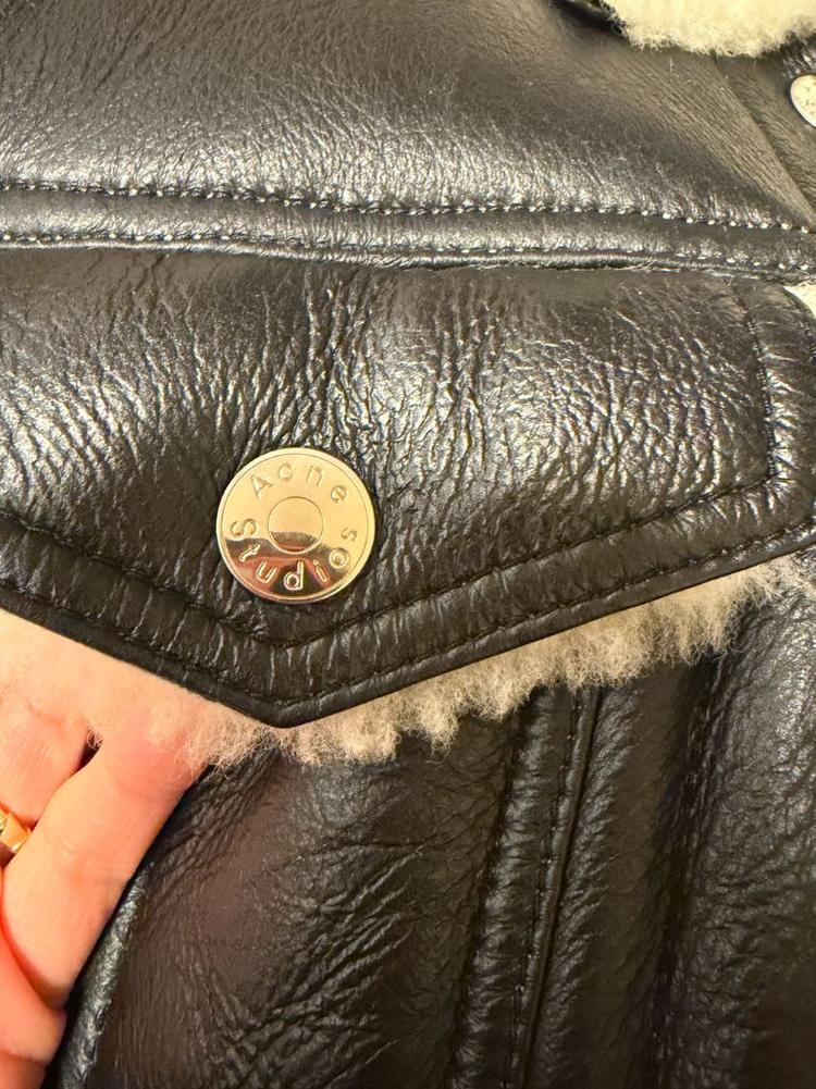 아크네 롱 무스탕--4