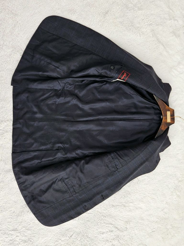 브리오니 팔라티노 블레이저 [ 쿠치넬리 로로피아나 톰포드 루이비통 키톤 벨루티 에르메스 디올 ] 이미지