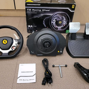 트러스트 마스터 TX 페라리 458 에디션 레이싱휠 판매 (안전결제) 이미지