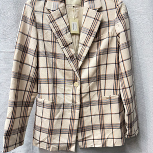 마쥬 텍달린 정품 체크 블레이저 (55~66)