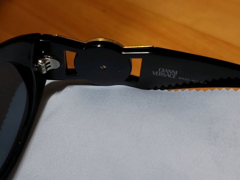 베르사체 선글라스 MOD 424 COL 852 BK 이미지