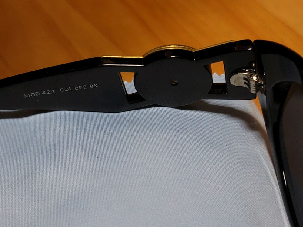 베르사체 선글라스 MOD 424 COL 852 BK 이미지