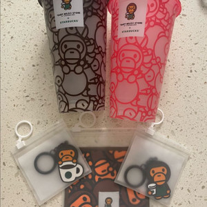 스타벅스 베이프 마일로 키링 2종 + 코스터 1종+리유저블컵 일괄 이미지