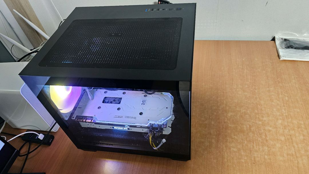 컴퓨터 게임용 PC 본체 Ryzen 3 GTX 1070 Ti 팝니다--3