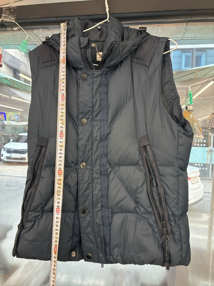 cp컴퍼니 패딩조끼 이미지