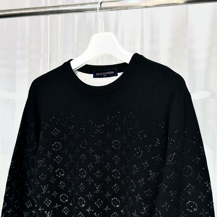 [국내백화점택] 루이비통 모노그램 그라데이션 니트 블랙M--2