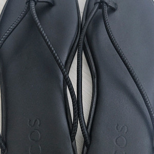 cos 가죽 샌들 새제품 39