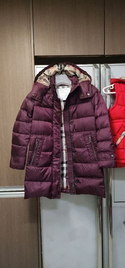 버버리 키즈 롱패딩 8Y--2