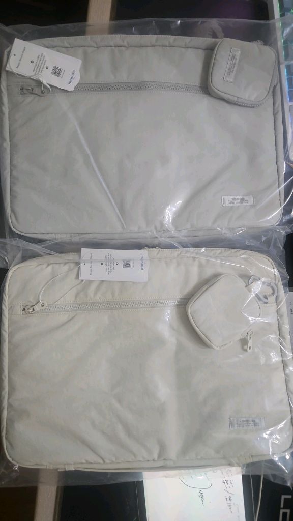 네이키드니스 랩탑 파우치--3