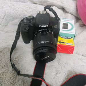 캐논 eos 750d dslr 디지털 카메라 레트로 디카 이미지