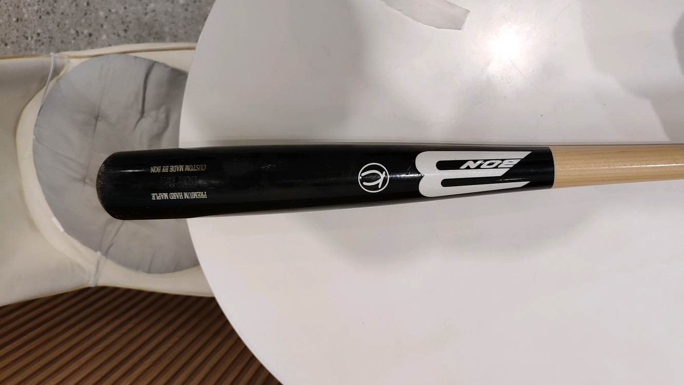 본 나무 배트 팝니다--2