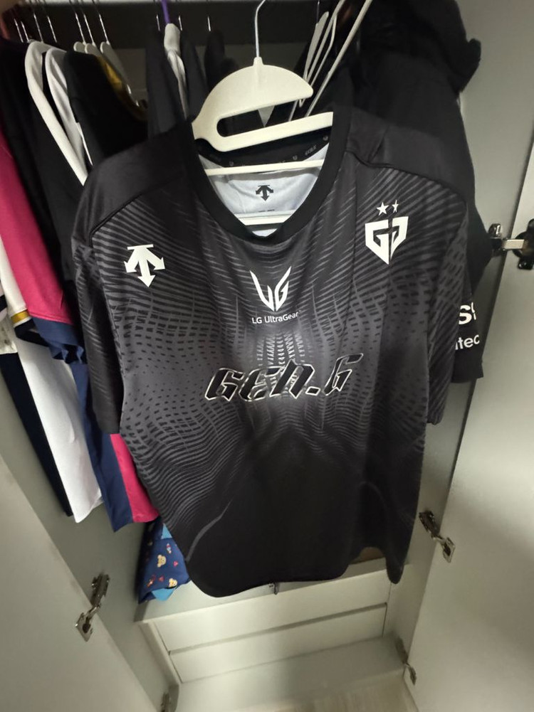 젠지 유니폼 판매합니다--4