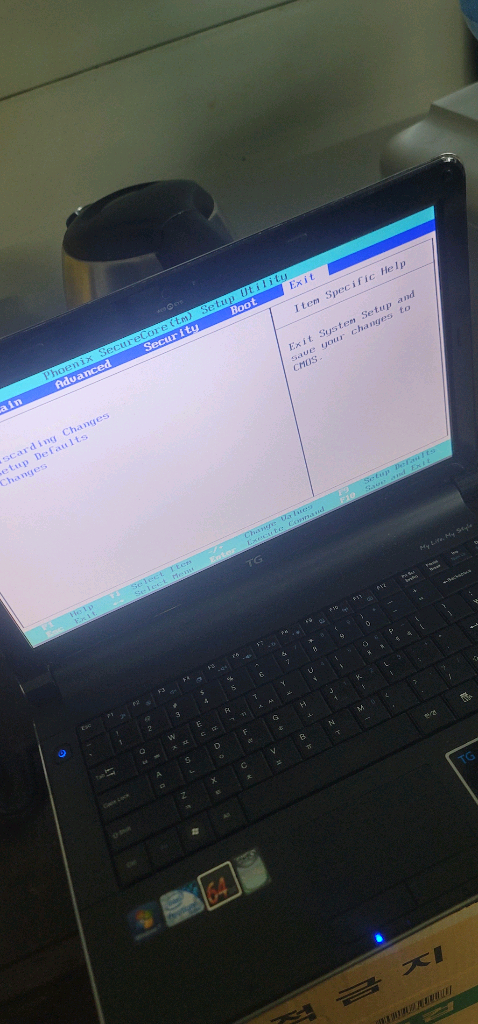 TG삼보 에버라텍 TS-403 (K33-G3N3/BH)후배가 윈도우 깔아 쓰라는데 컴맹이라 판매해요사양: 펜티엄 P 이미지