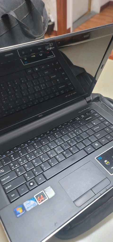 TG삼보 에버라텍 TS-403 (K33-G3N3/BH)후배가 윈도우 깔아 쓰라는데 컴맹이라 판매해요사양: 펜티엄 P 이미지