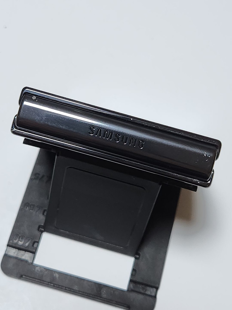 갤럭시Z플립4 256G 무잔상 블랙 59646 이미지