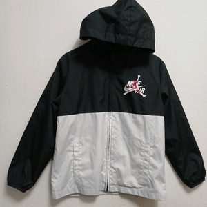 나이키 조던 키즈주니어 바람막이 자켓 점퍼 사이즈5-6세 110