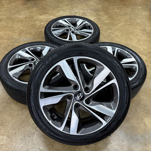 아반떼md 17인치 순정휠타이어 팝니다 이미지