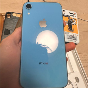 아이폰 xr 블루 128GB + 케이스 세트 이미지