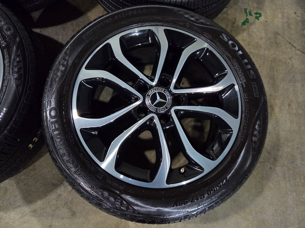 벤츠 W205 C클래스 17인치 정품 휠타이어 이미지