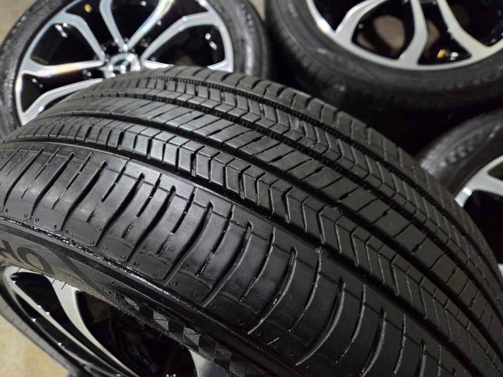 벤츠 W205 C클래스 17인치 정품 휠타이어 이미지