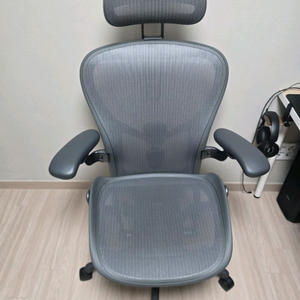 쿠팡 정품)허먼밀러 뉴 에어론 풀 의자 C Large + 아틀라스 정품 헤드레스트 이미지