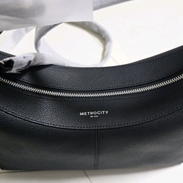메트로시티 가방 숄더백 미듐 M261MF8080Z (새상품) 이미지