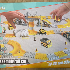 퍼즐 조립 레일 자동차 장난감 이미지