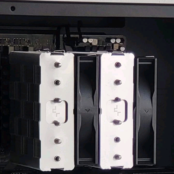 7800X3D RTX 5080 컴퓨터 팝니다 이미지