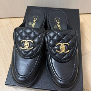 (새상품, 비브람O) 샤넬 턴락 뮬 블로퍼 38 / 250