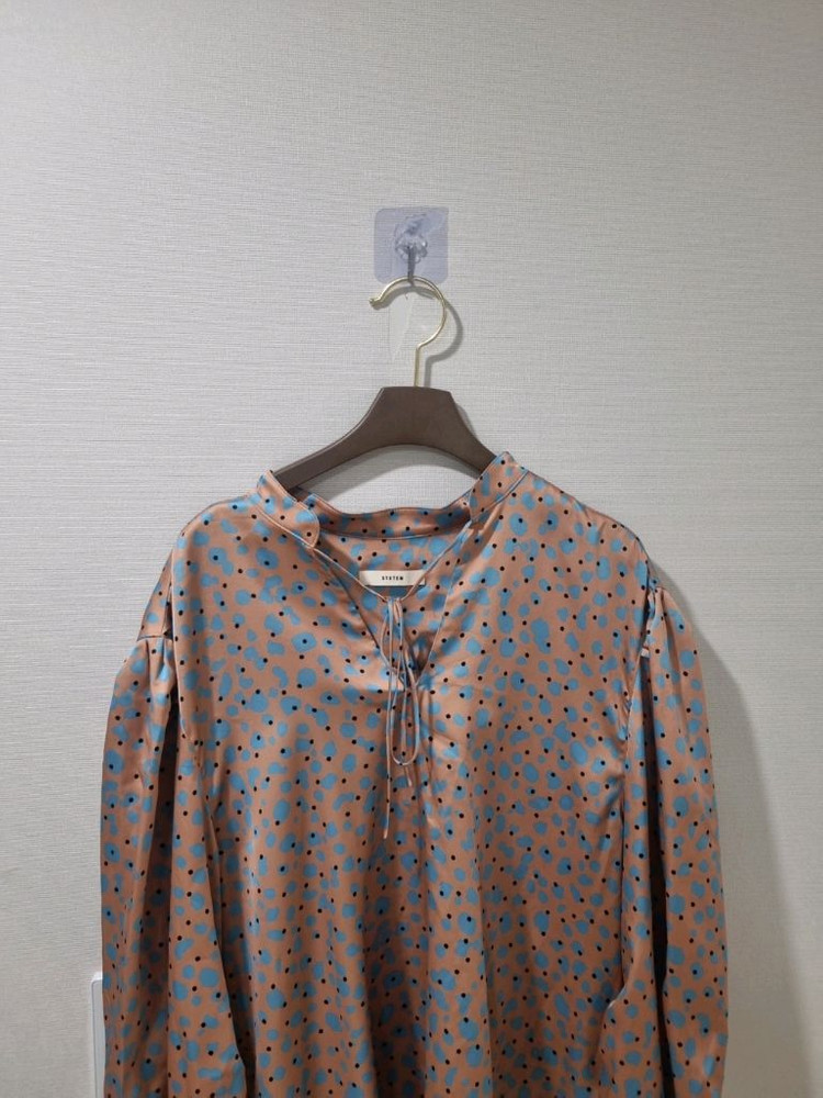 한섬 SYSTEM 시스템 패턴 블라우스--1