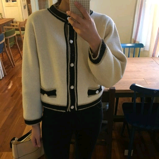 커먼유니크 레트로 트위드 배색 울 가디건 아이보리 / 스파오 수달쌀롱 리엘 언에디트 드파운드 메이비베이비 룩캐스트 이미지