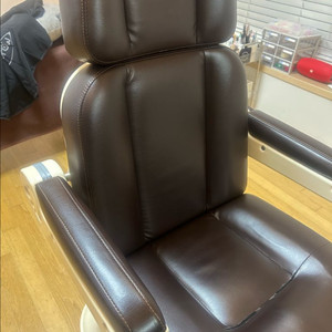 미용실 전동 의자 이미지