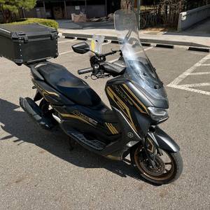 야마하 엔맥스125 23년 데칼튜닝 짧은키로수 판매합니다