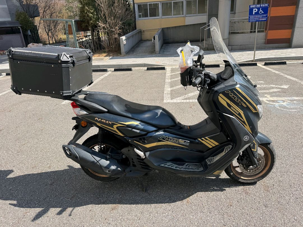 야마하 엔맥스125 23년 데칼튜닝 짧은키로수 판매합니다--2