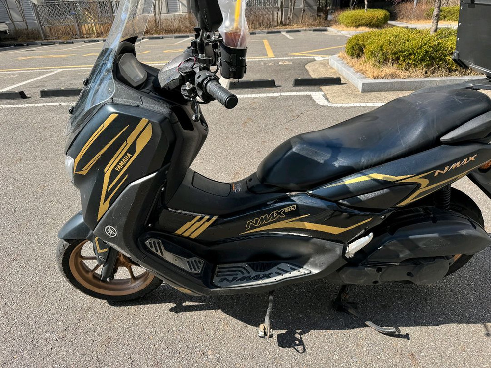 야마하 엔맥스125 23년 데칼튜닝 짧은키로수 판매합니다--7