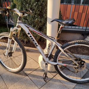 트렉 8500 MTB 자전거