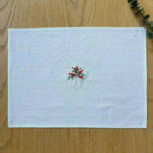 프랑스자수 매트/덮개/가리개(달항아리_붉은열매)