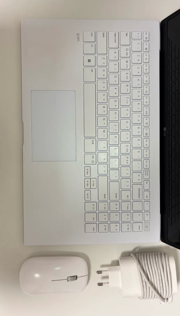 LG 그램 15인치 i5 노트북 + 마우스 + 충전기 풀세트 (그램 15ZD95P-GX56K) 이미지