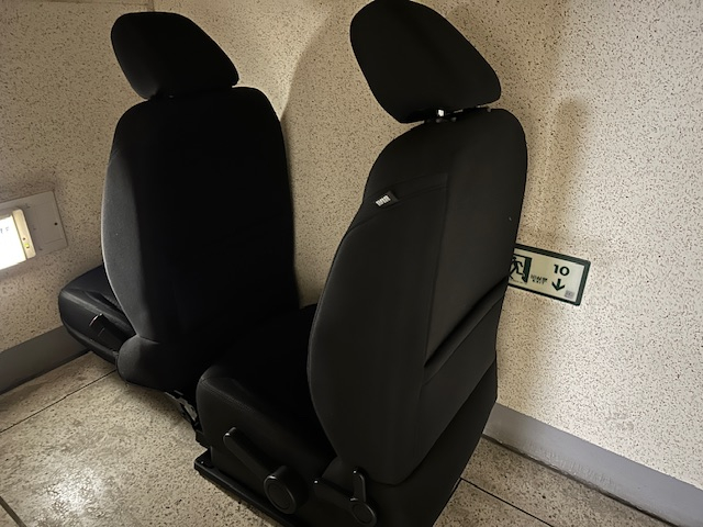 JEEP 랭글러 루비콘 2도어 시트 이미지