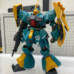 HG 야크트 도가 건담 건프라 무광마감