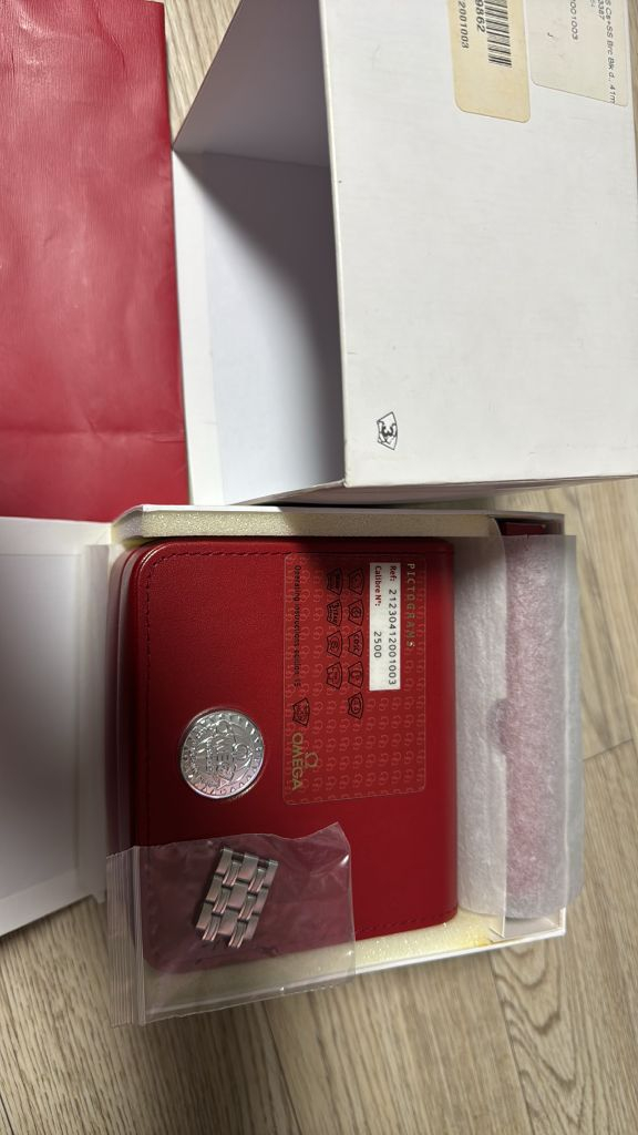 오메가 씨마스터 다이버300 코엑시얼 이미지