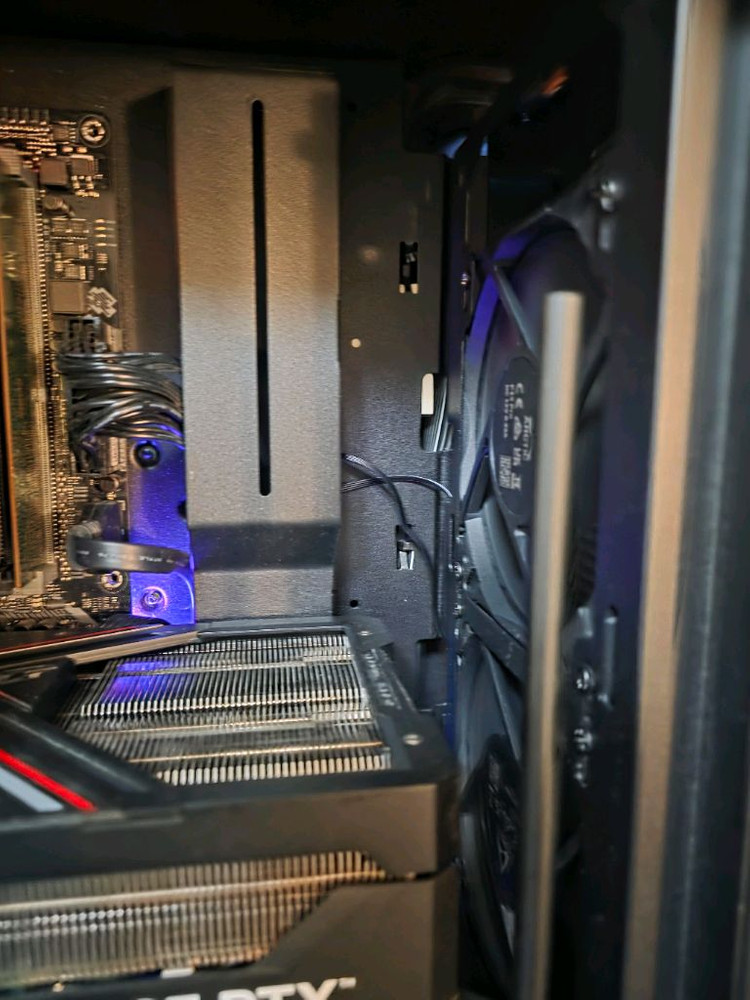 [S급] 5800X3D + RTX 4070 Vulcan 대장급 게이밍 PC--3