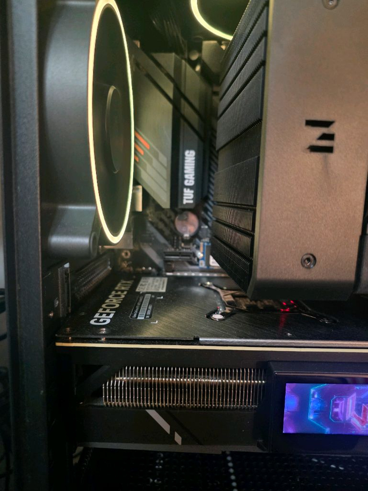 [S급] 5800X3D + RTX 4070 Vulcan 대장급 게이밍 PC--4