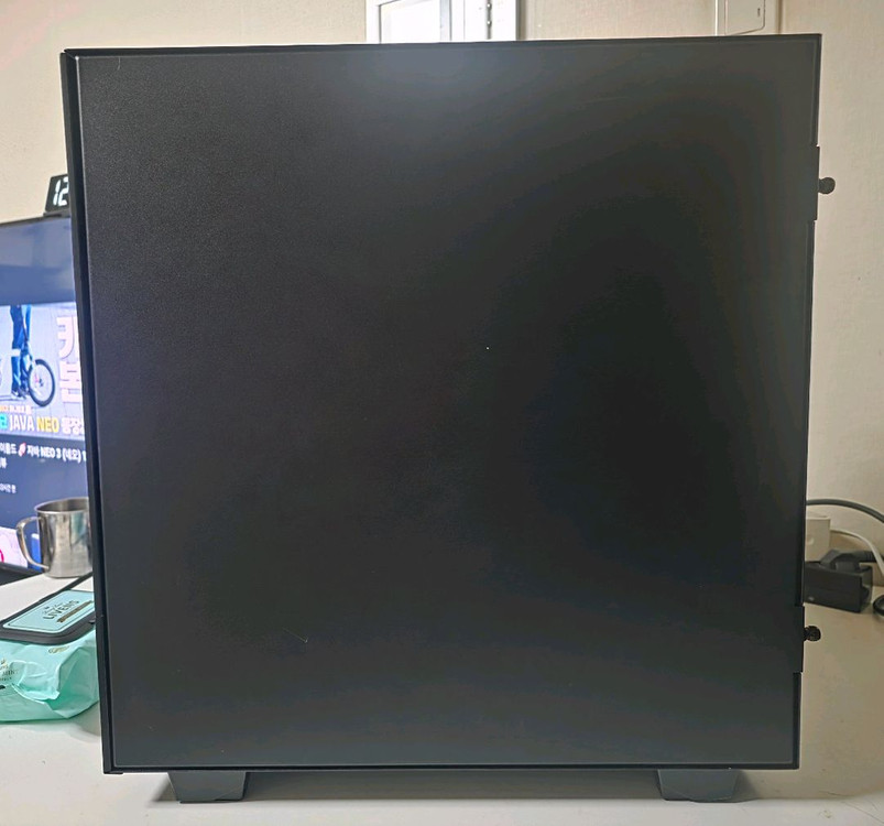 [S급] 5800X3D + RTX 4070 Vulcan 대장급 게이밍 PC--8